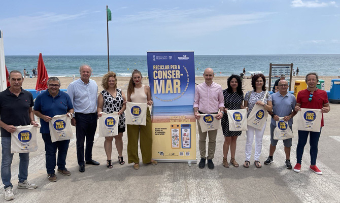 Read more about the article La Generalitat i Ecoembes presenten a la platja de Tavernes la campanya ‘Reciclar per a ConserMar’