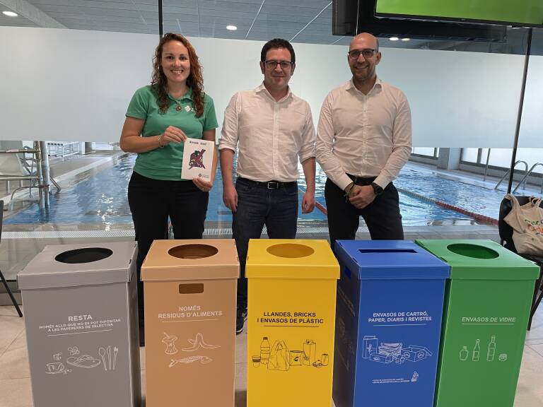 Lee más sobre el artículo Castelló instala contenedores de recogida selectiva de basura en 135 comercios y asociaciones