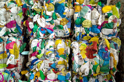 Lee más sobre el artículo [:es]Que ningún envase de plástico se quede en el vertedero[:va]Que cap envàs de plàstic es quede a l’abocador[:]